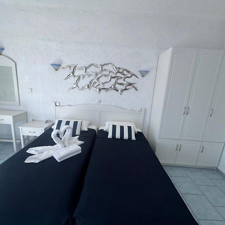 Marinas Studios Livadia  Pokoj fotografie